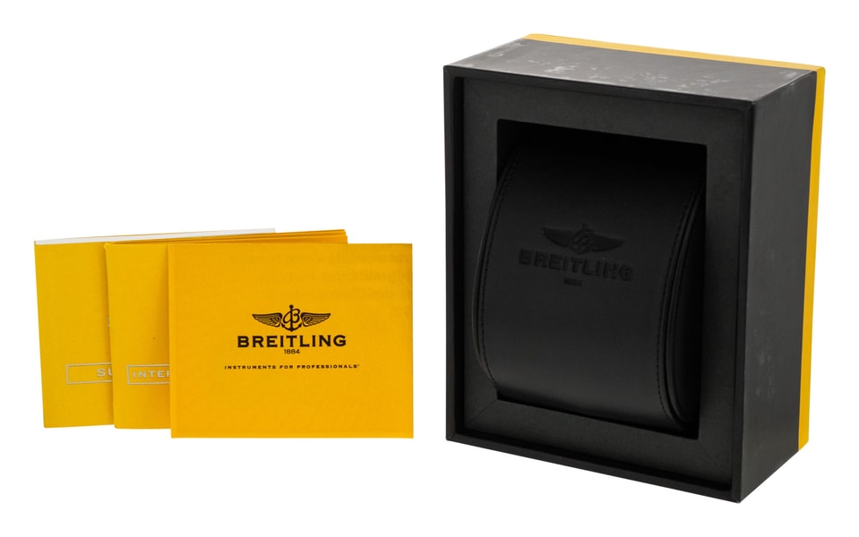 Breitling Super Avenger A13370